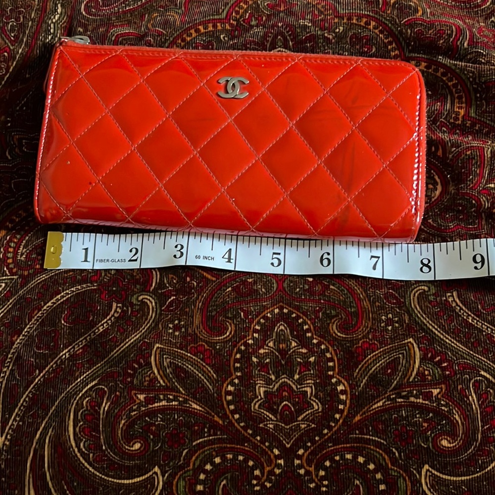 Chanel wallet